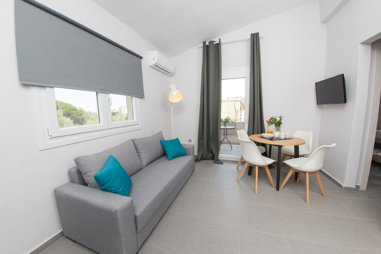 Palio Grey Apartments PalaiónTsiflíkion Exterior foto